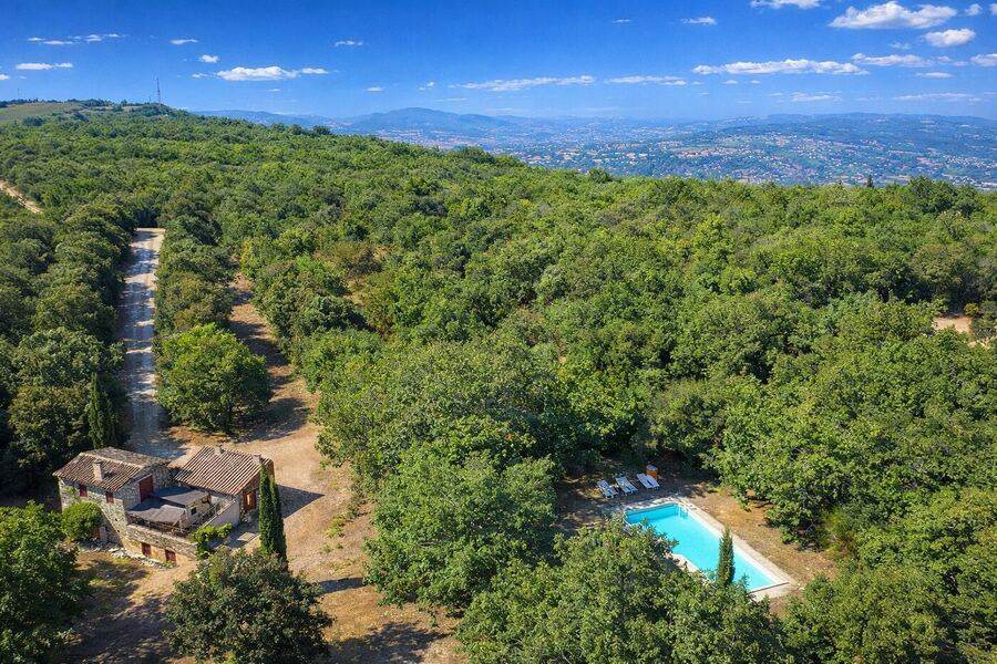 Vue aérienne, Le Bastidon — location en Luberon