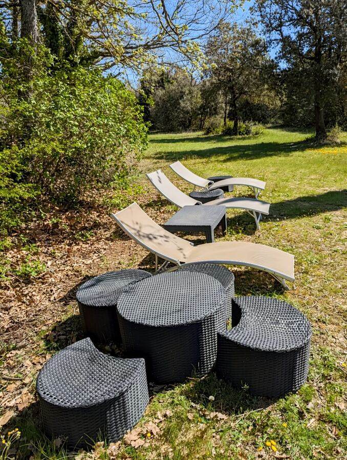 Jardin fleuri, Le Bastidon — location en Luberon
