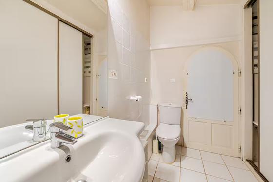 Le Jas — Salle de bain — Baignoire